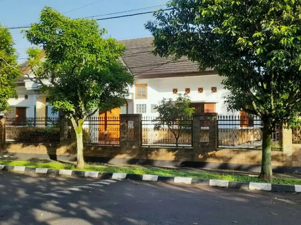dijual rumah terawat hook di lokasi strategis Antapani Bandung