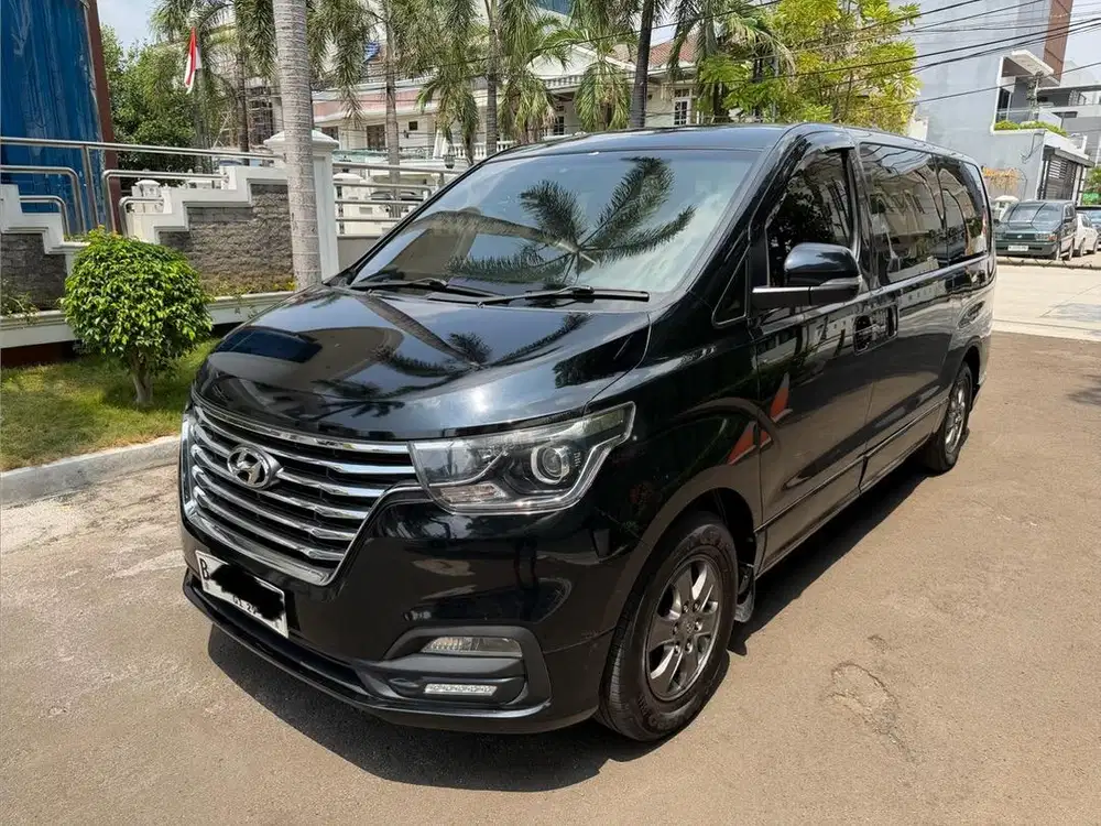 Hyundai H1 12 seater 2.5 CRDI ELEGANCE NIK 2018