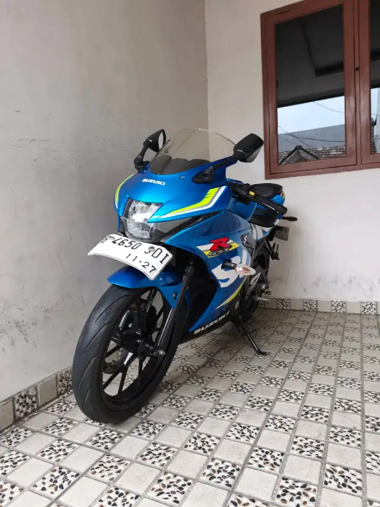 Suzuki GSX R 150 2017 Hero Colour