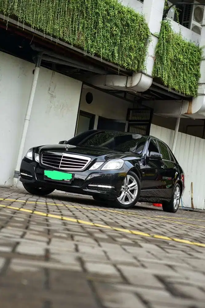 Mercedes-Benz E250 2012 Bensin