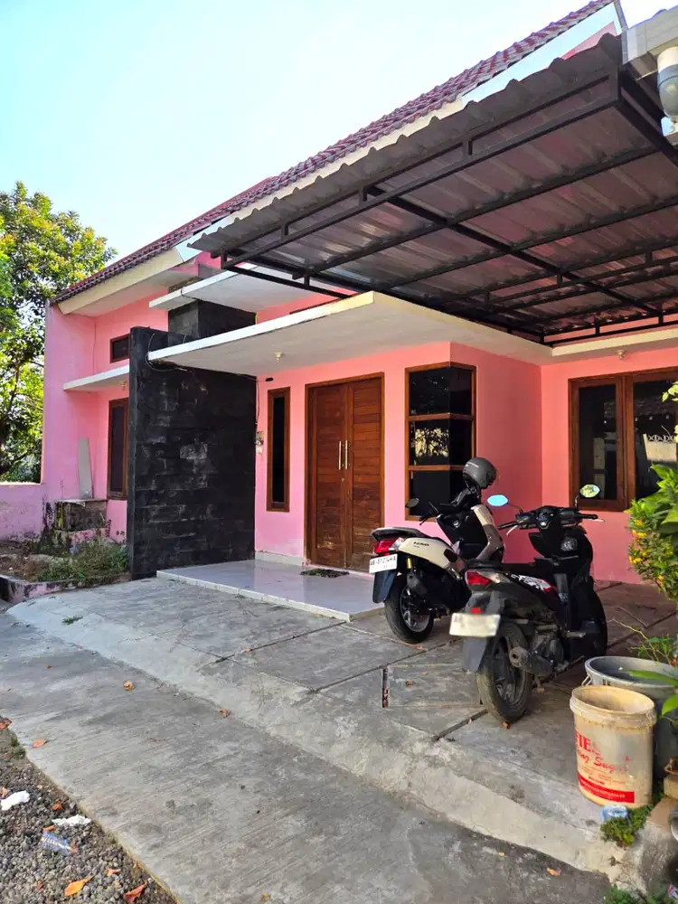 Rumah Strategis dekat Jalan Godean Dalam Ringroad