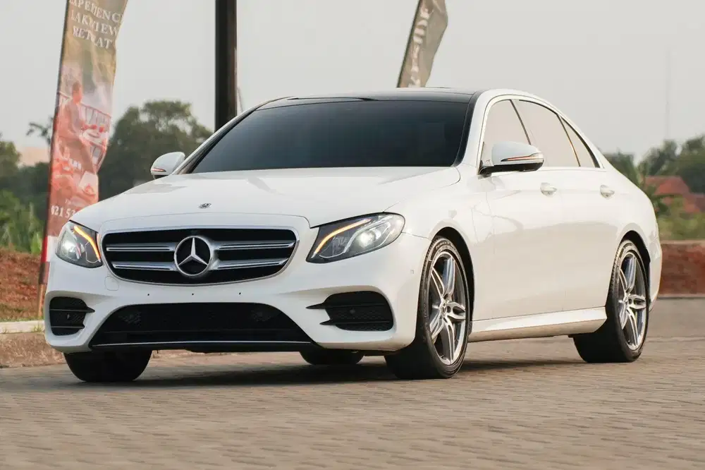 Pride & Power! Mercedes Benz E300 AMG Line 2018 Warranty glc200 c300