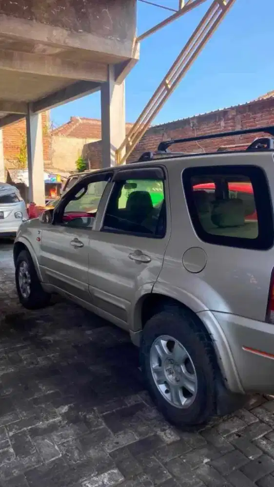 24jt Ford escape 2004 Lengkap off