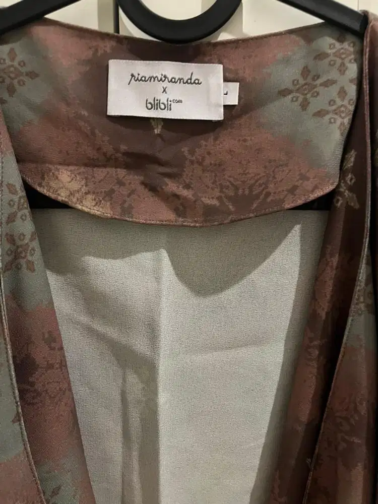 PRELOVED NIAMIRANDA x BLIBLI — Outerwear