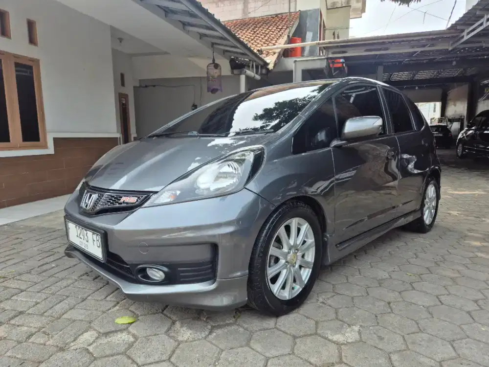 Honda Jazz RS AT