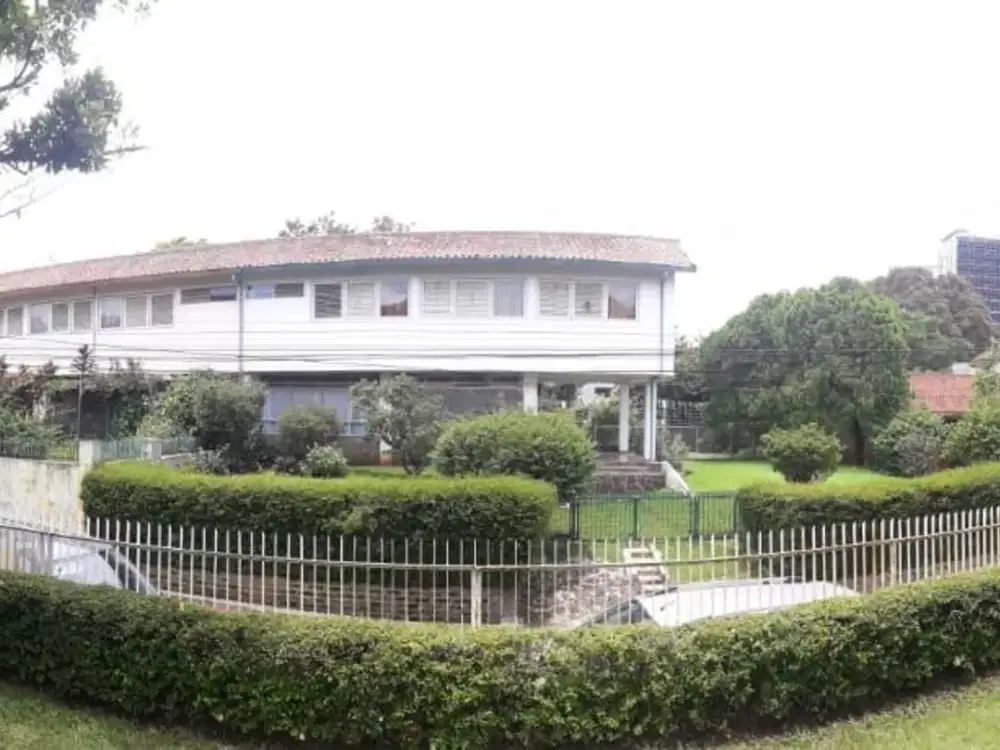 Dijual rumah murah terawat siap huni di sayap Dago Bandung