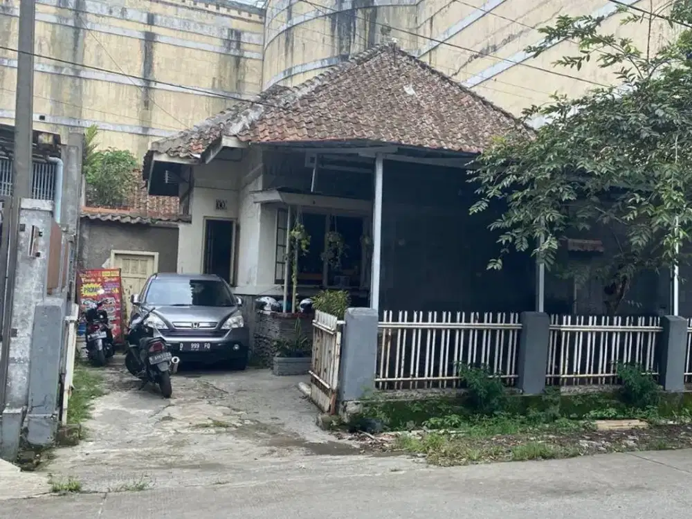 Dijual rumah cocok untuk usaha di area Pungkur Bandung
