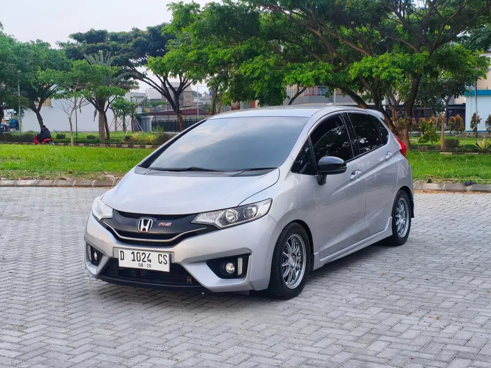 Honda Jazz RS Matic 2016 Dp 10Jt!