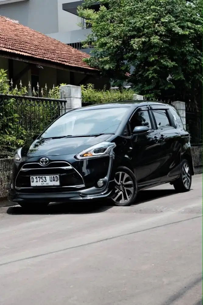 KM 45RB // TOYOTA SIENTA Q 1.5 AT 2016 FULL ORIGINAL