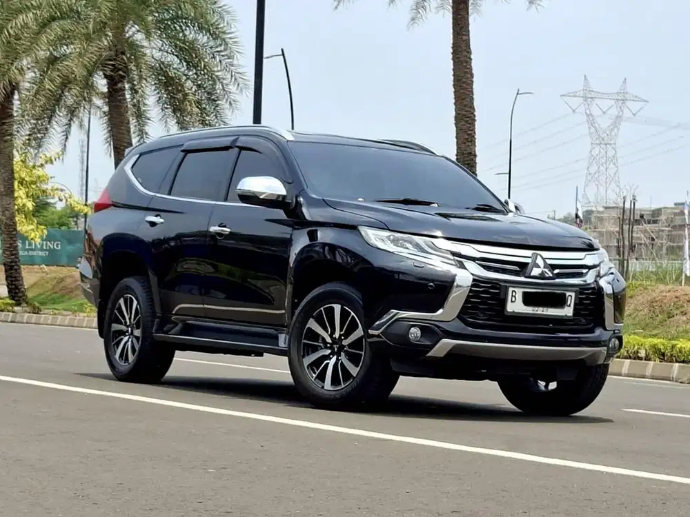 DP 10jt Pajero Sport Dakar 4x2 Solar AT Matic 2018