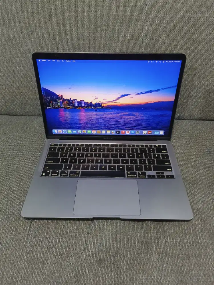 MacBook Air M1 Retina 13in 2020 Non Box
Chip Apple M1
Ram 8GB
SSD256GB