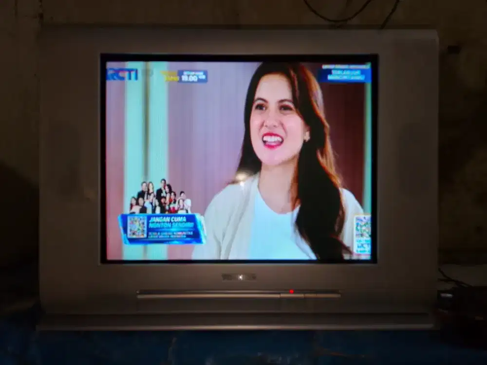 TV 21 FLAT TOSHIBA & STB