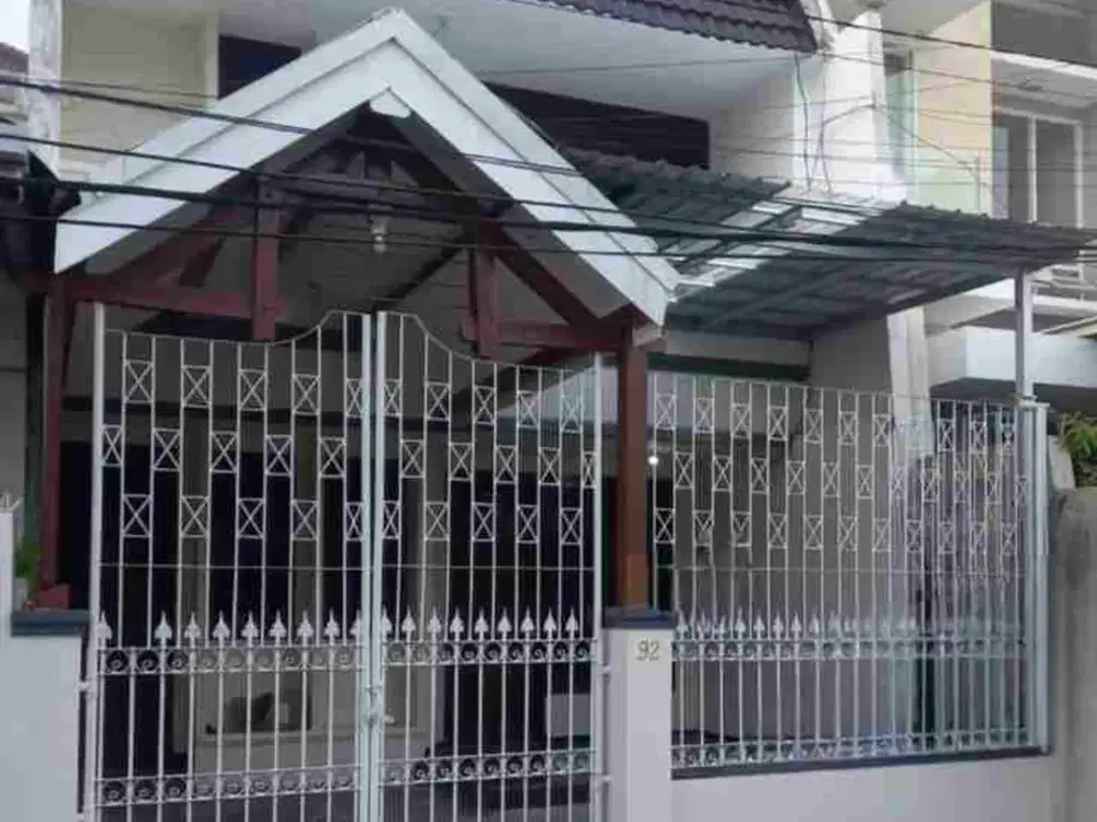 RUMAH SIAP HUNI NGAGEL WASANA DEKAT UBAYA STTS RAYA MANYAR PUCANG SURABAYA