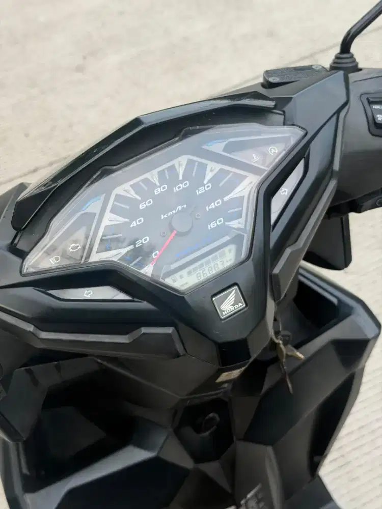 Honda Vario 150 2015 kilometer 8 Rb pajak 09.2027
