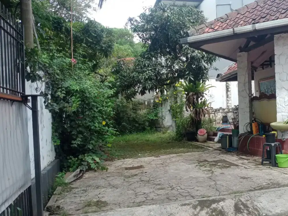 Dijual rumah lama Heritage terawat di Sayap dago Bandung