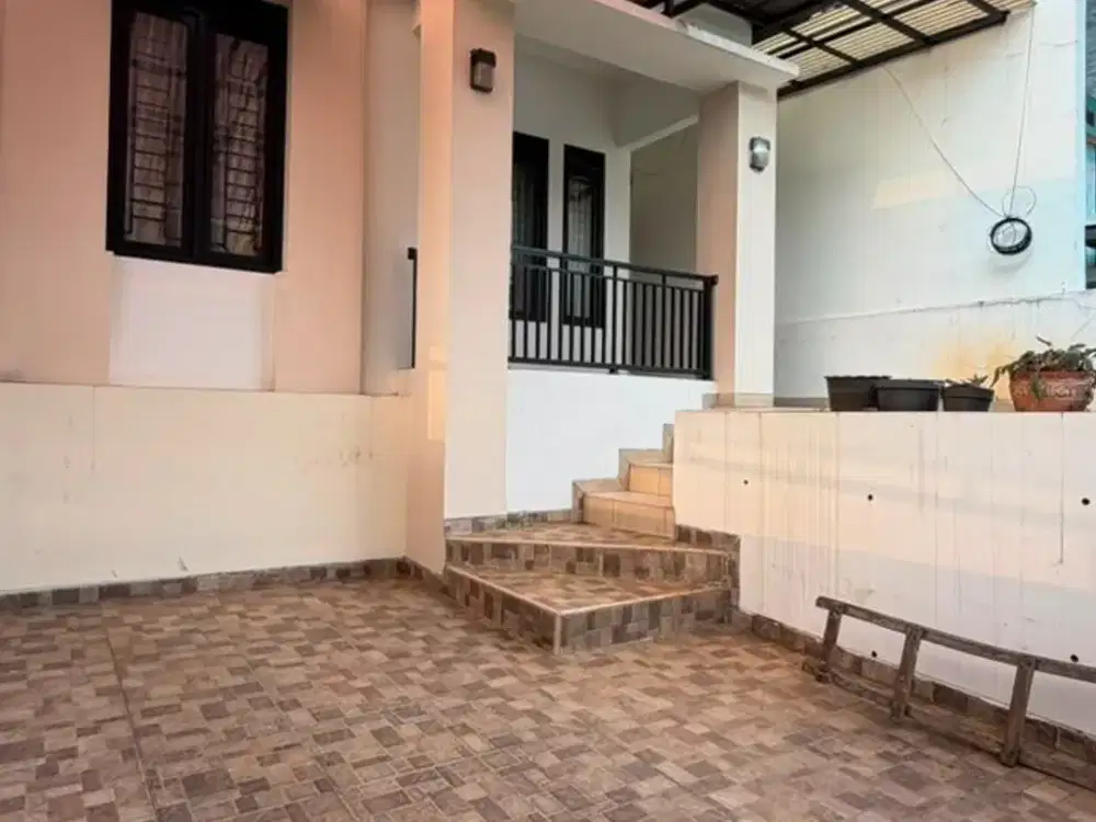 Rumah Minimalis Rapi Terawat Siap Huni di Padasuka Bandung
