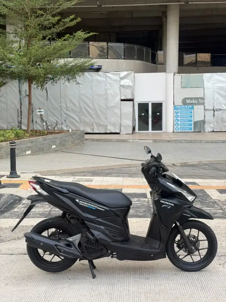 Honda Vario 150 2015 kilometer 8 Rb pajak 09.2027