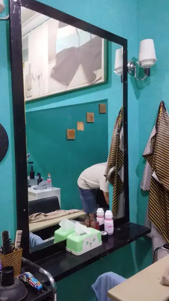 Dijual cepat kaca salon mewah