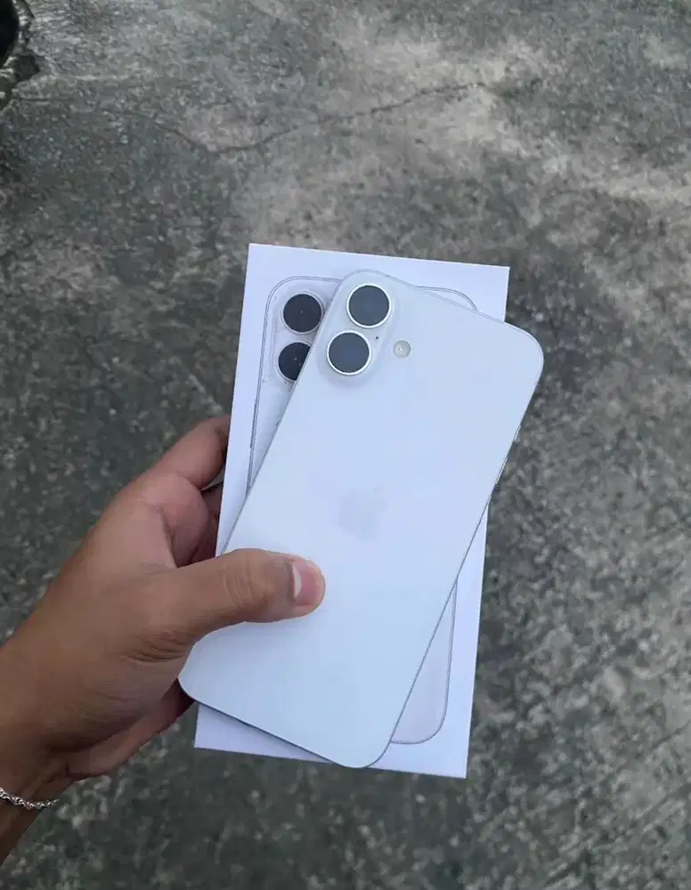 TT Iphone 16plus ibox 128 dengan Iphone 17 Air black/ 17pm deepblue