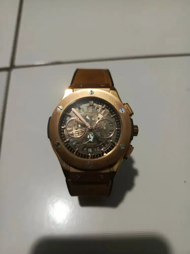 Jam tangan Hublot Geneve