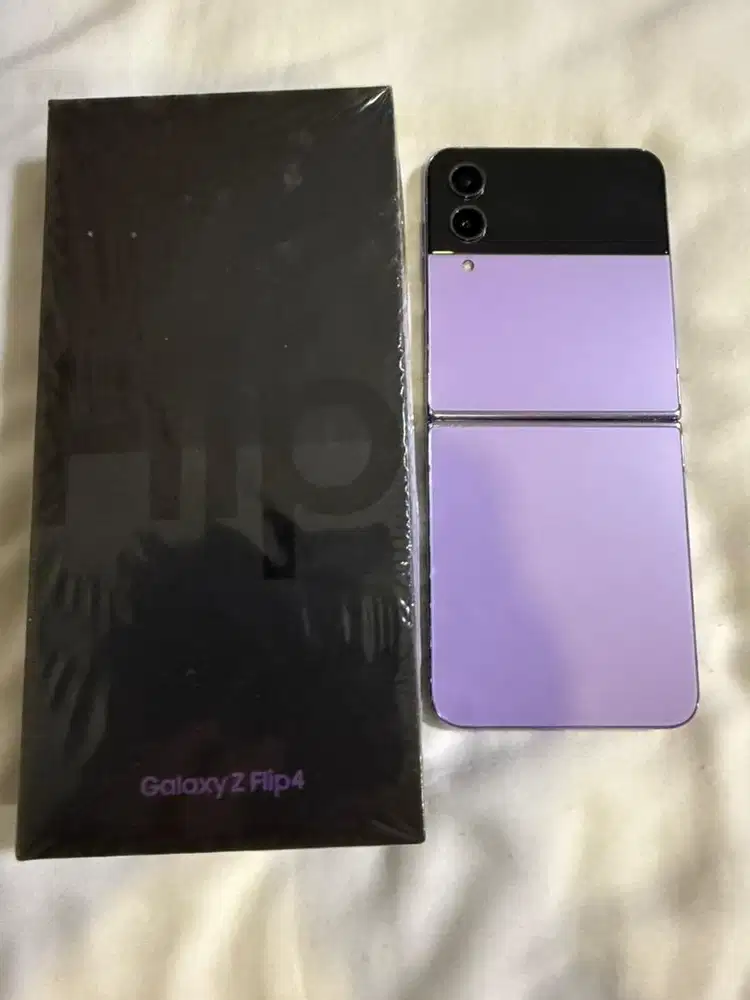 Samsung Flip4 (SM-F721B) 8/256GB Bora Purple SEIN Nego