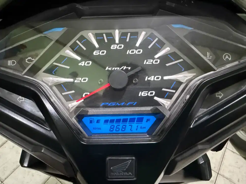 Honda Vario 150 2015 kilometer 8 Rb pajak 09.2027