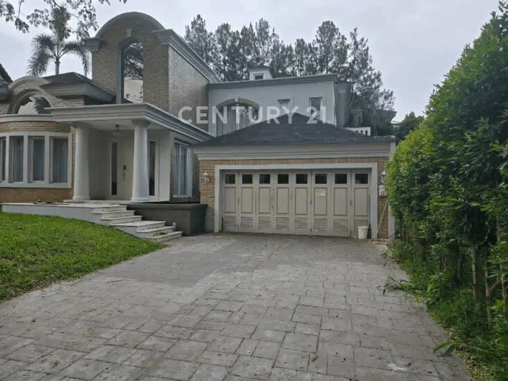 Rumah 2 Lantai Bangunan Bagus Di Taman Golf Lippo Karawaci
