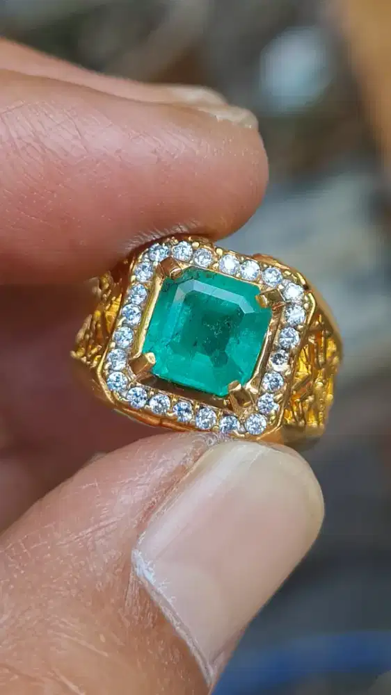 Natural Zamrud Colombia, angka cantik 2.22ct, Lebih hijau aslinya