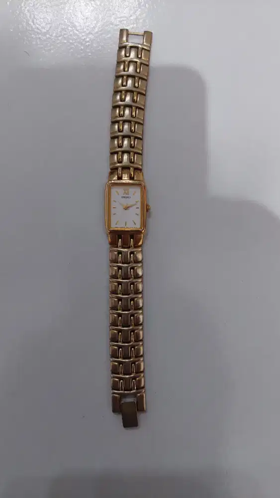 SEIKO Jam Tangan Wanita Romawi Gold Rare