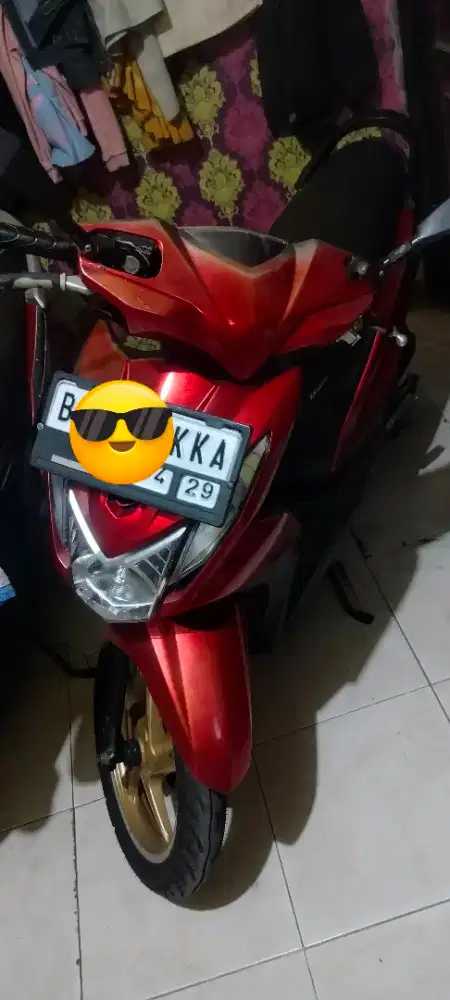 Honda Beat 2014 merah merona