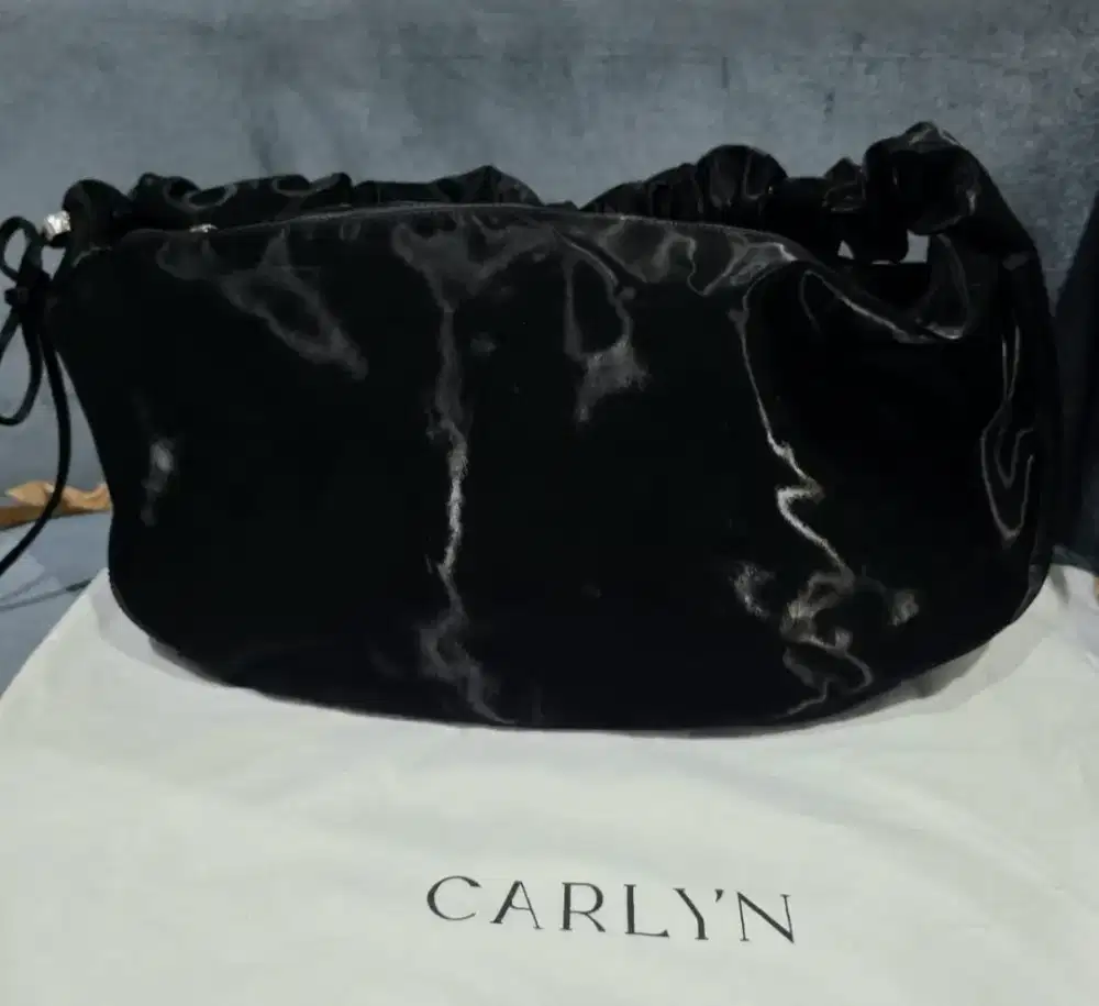 Carlyn Babe Bag Large Glossy Black - Original Korea - Like New