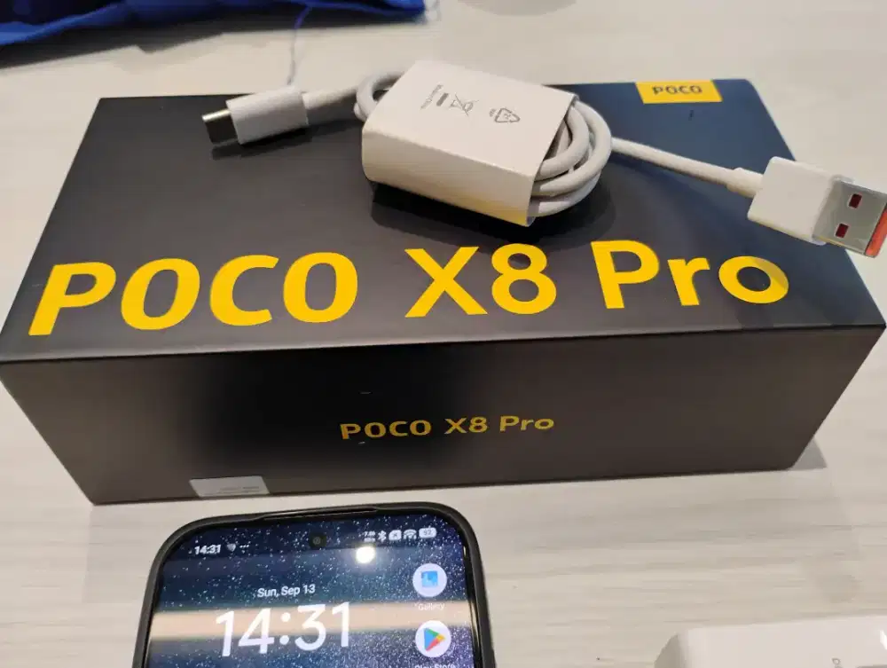 Poco X8 Pro 12/512 Warna Hitam Mulus Like New