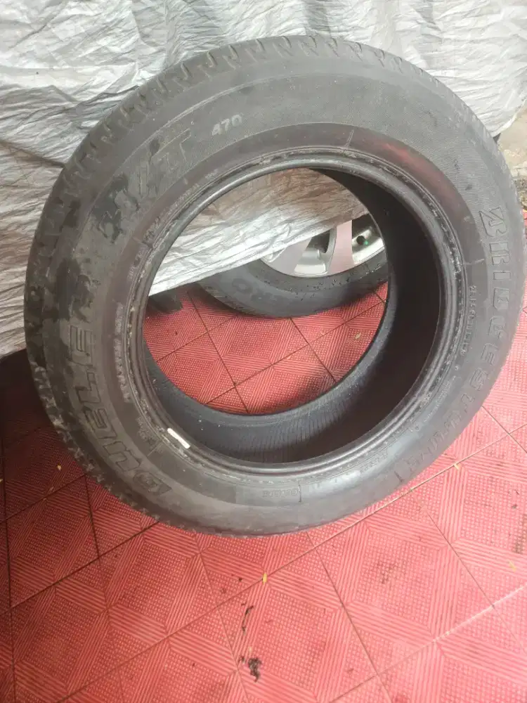 Ban bekas Bridgestone 225 65 R17
