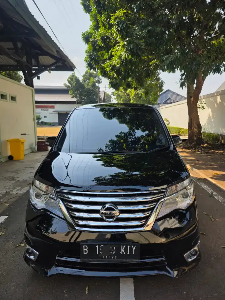 JUAL CEPAT NISSAN SERENA C26 HWS