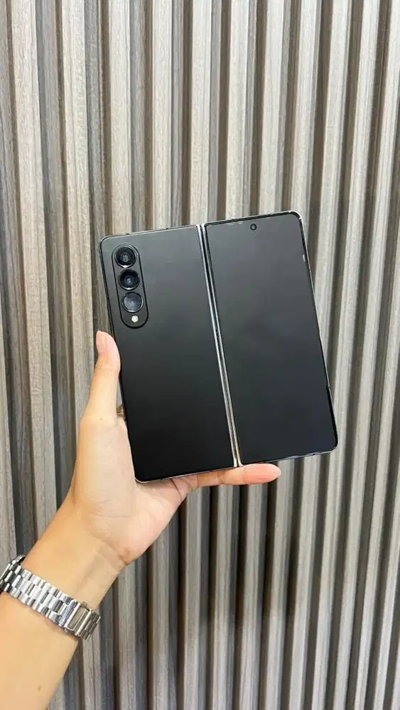 Samsung Z Fold 4 12/256GB SEIN RESMI