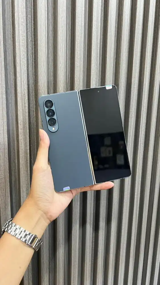 Samsung Z Fold 4 12/256GB SEIN RESMI