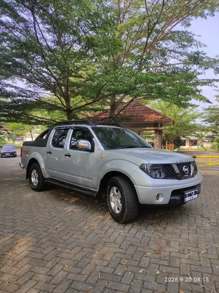 Navara frontier le