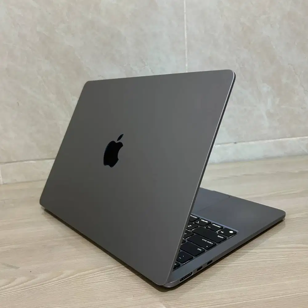 Apple Macbook Air M2 2022 Retina 8/256 SSD Grade A