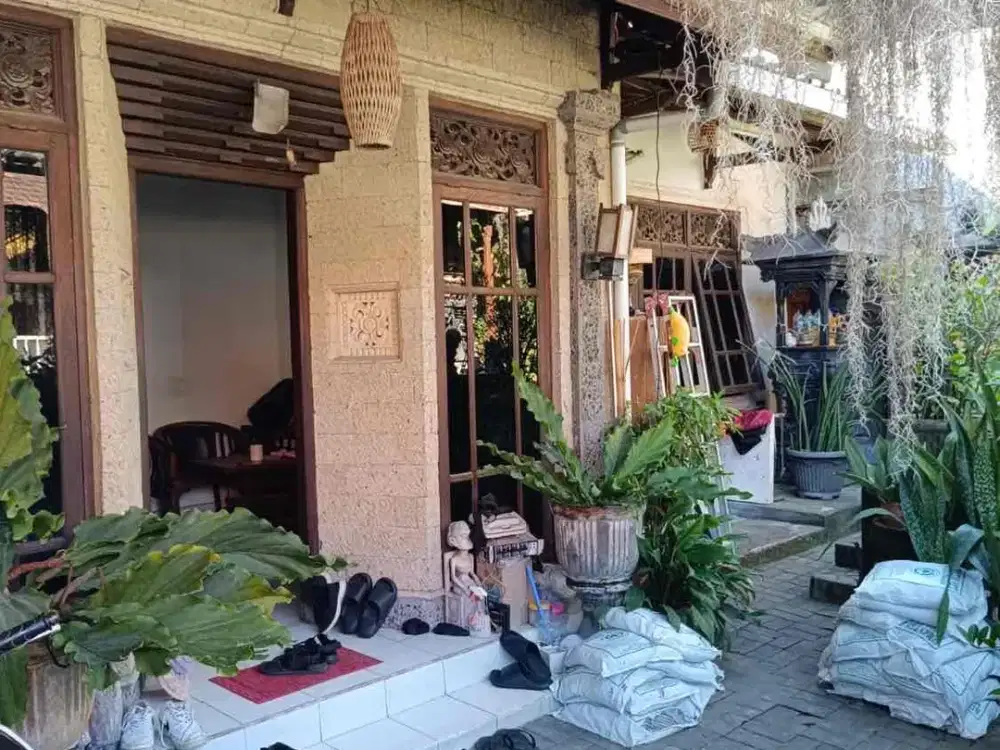 Dijual rumah di pusat kota denpasar 
Lokasi di batanta teuku umar