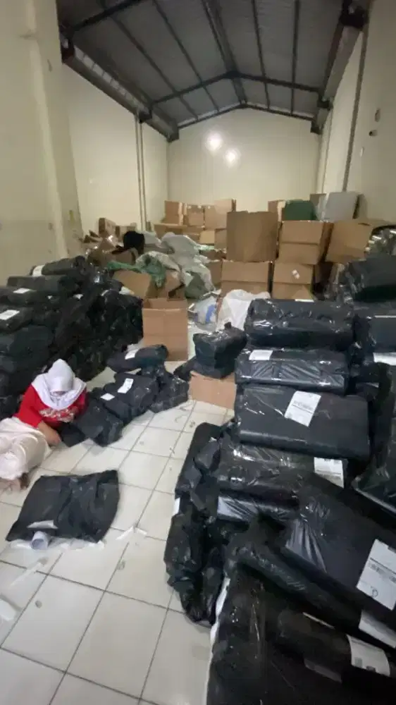 Di cari karyawan packing online
