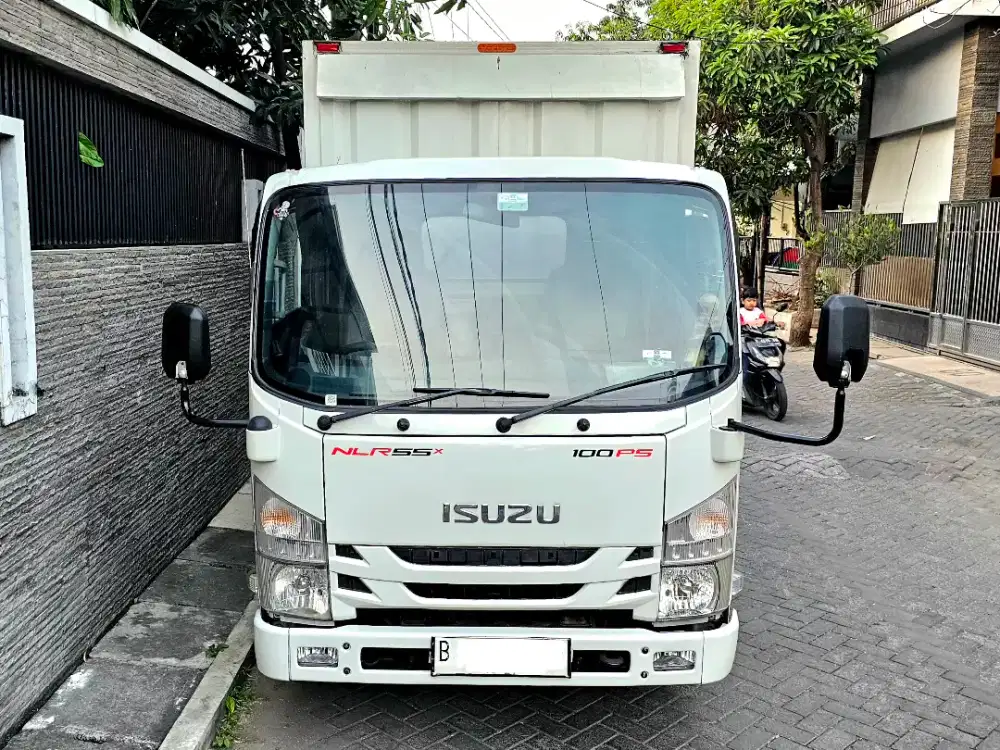 ELF GIGA NLR-55TX BOX BESI KABIN FULL ORI KM LOW MESIN TRAWAT ISTIMEWA
