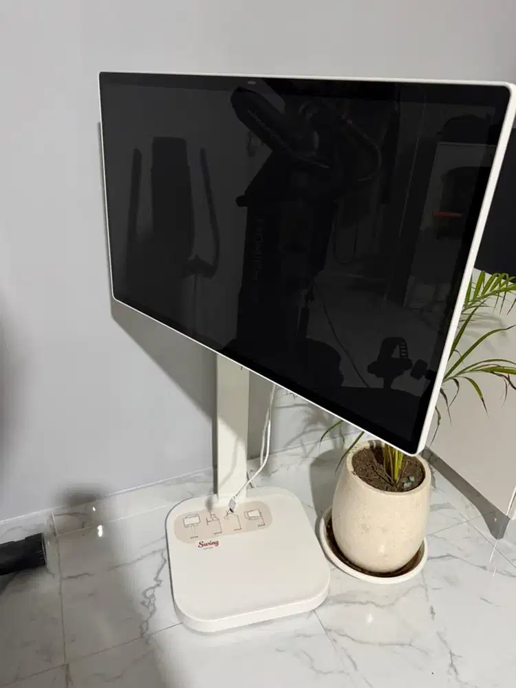 LG Smart Monitor Swing 31,5 Inch 4K UHD IPS Touchscreen