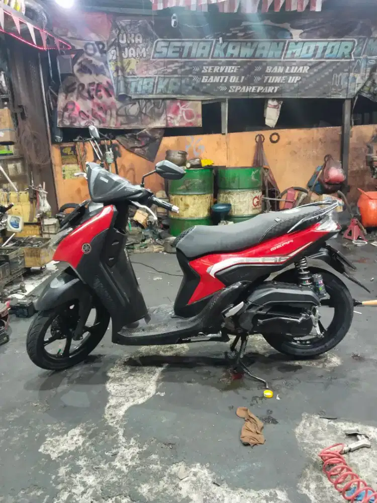Dijual yamaha gear 125 tahun 2022 ss lengkap sampai faktur ada,