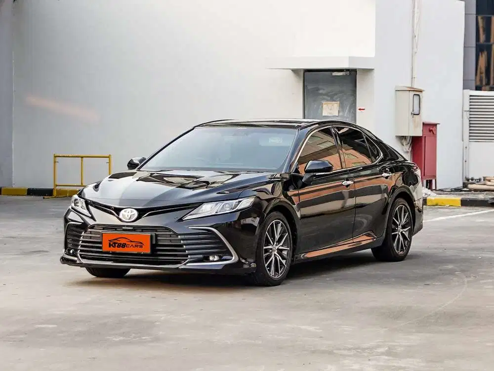Toyota Camry 2021 Bensin