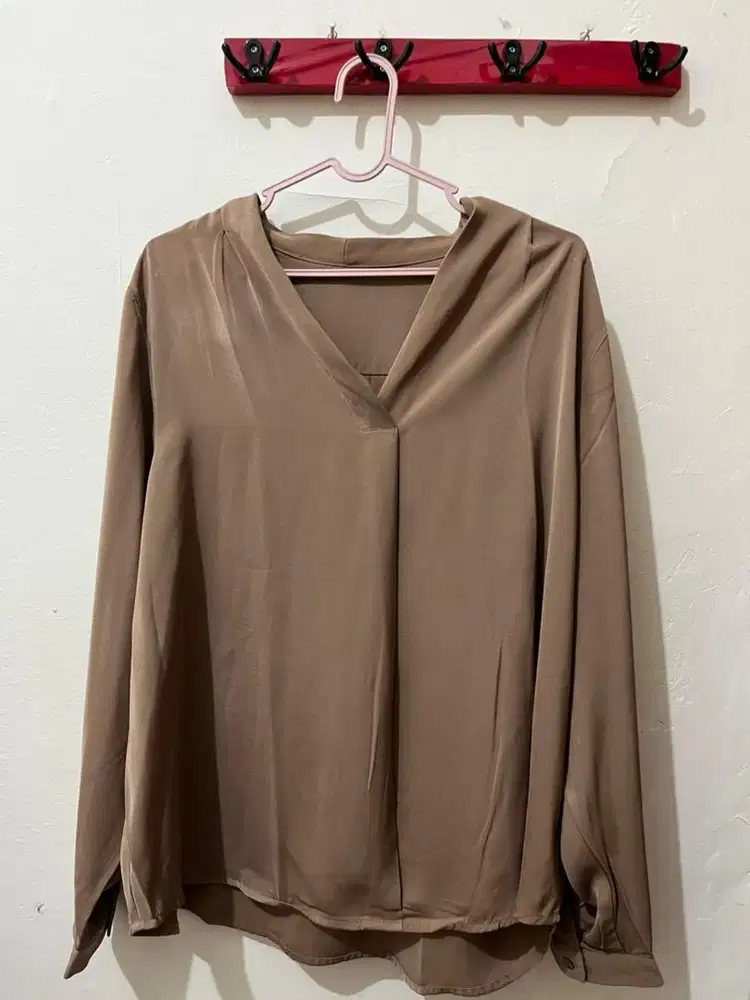 Blouse Cokelat Wanita