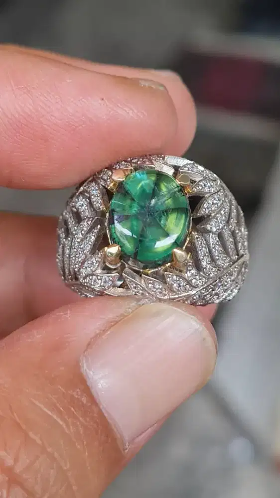 Kolektor Item, Very Rare , Natural Trapiche Emerald Zamrud Colombia