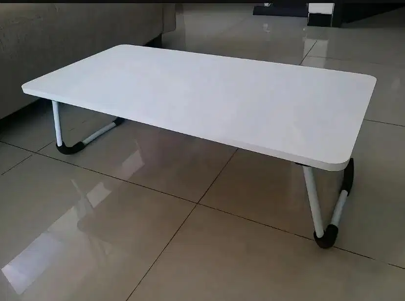 Meja belajar lipat