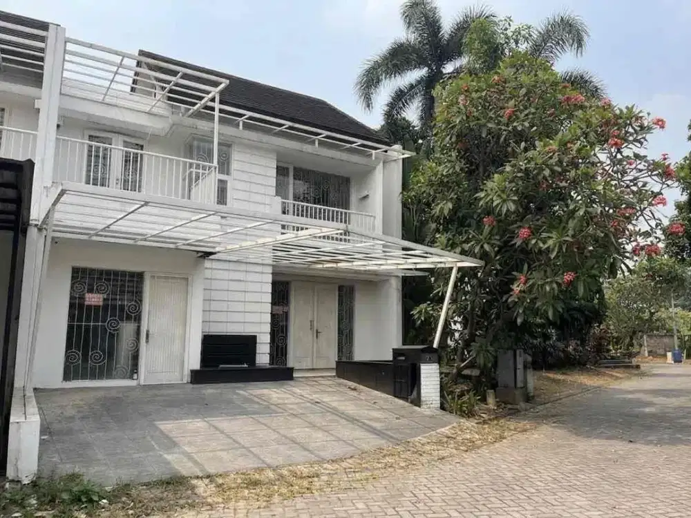 Dijual Rumah Putih Menawan di Orchid Bintaro