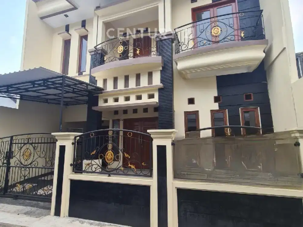 Rumah Bagus Siap Huni 2½ Lantai Di Kayu Putih S9899