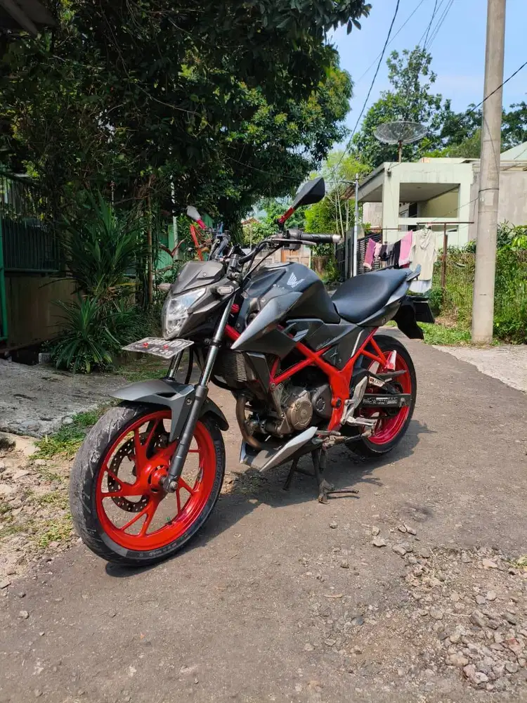 Honda CB 150 R 2016 Pajak Hidup Mulus